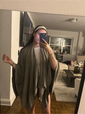 Barefoot Dreams Taupe Draped Open-Front Poncho Wrap